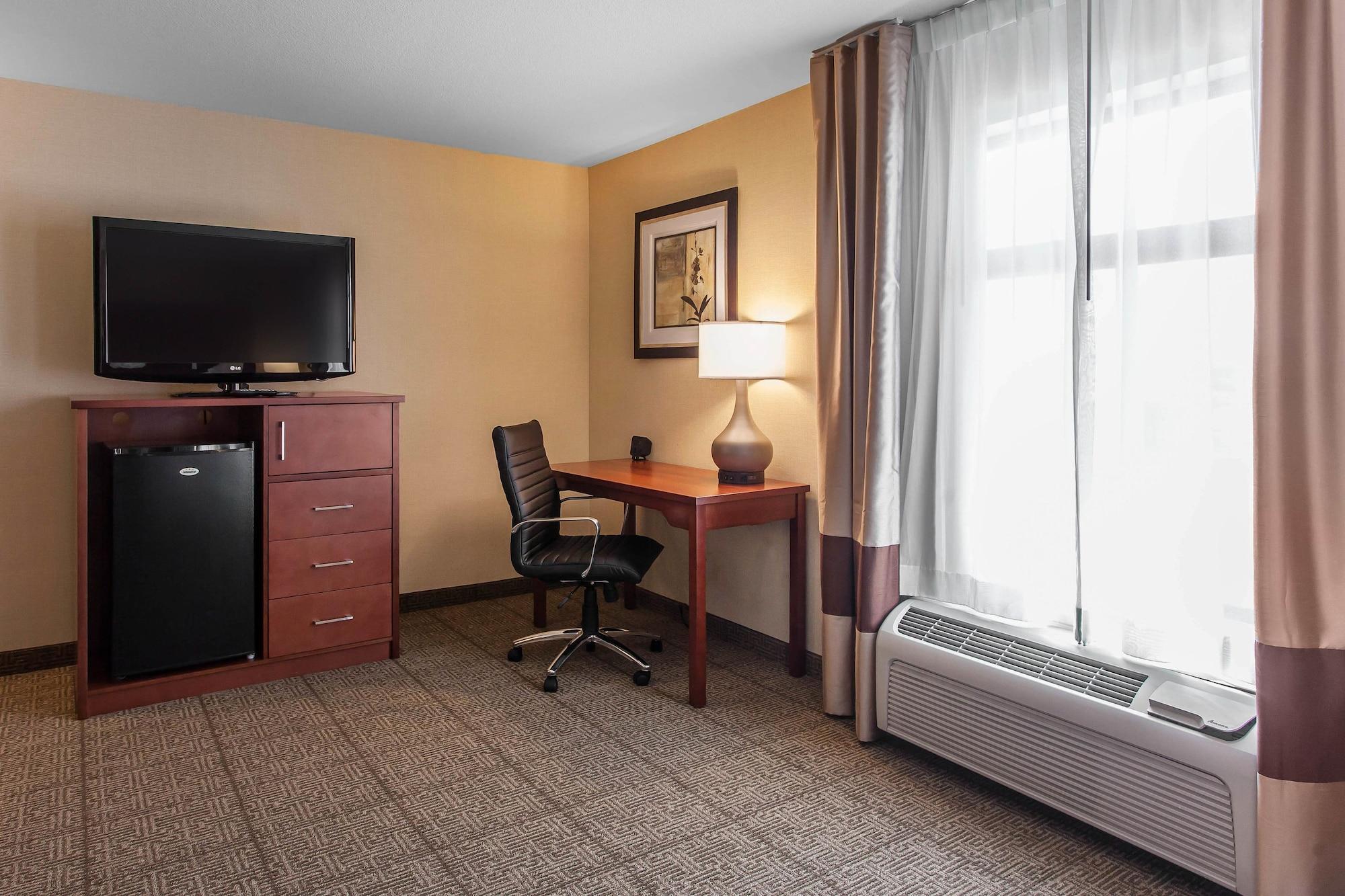 Comfort Inn & Suites Near Fallon Naval Air Station Εξωτερικό φωτογραφία