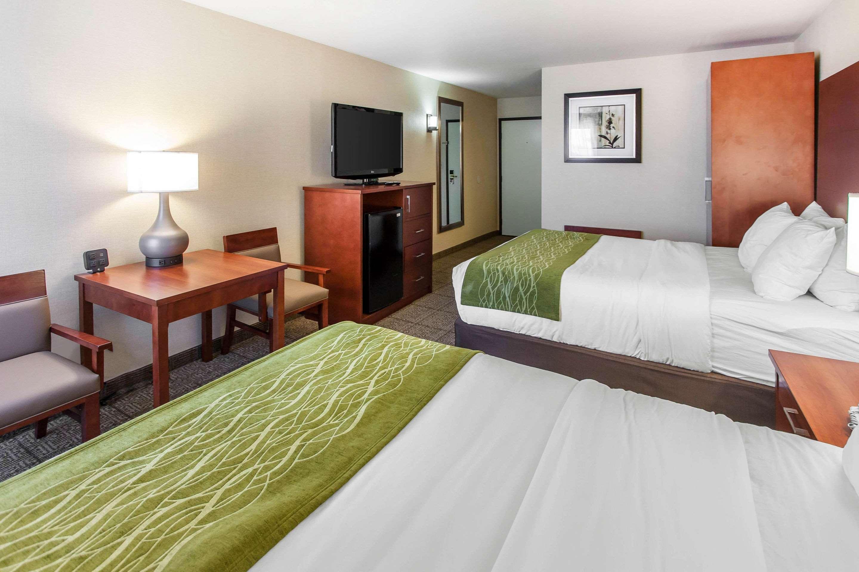 Comfort Inn & Suites Near Fallon Naval Air Station Εξωτερικό φωτογραφία