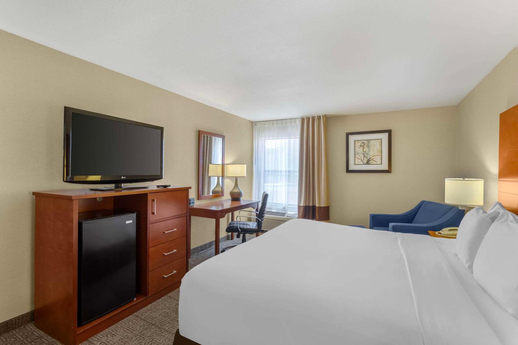 Comfort Inn & Suites Near Fallon Naval Air Station Εξωτερικό φωτογραφία