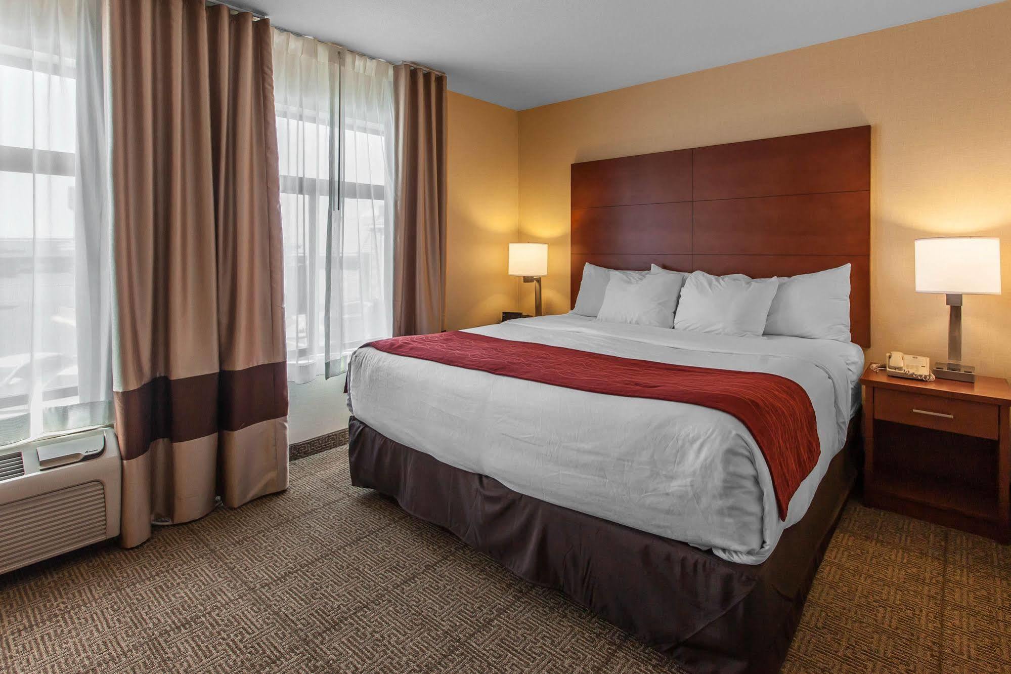 Comfort Inn & Suites Near Fallon Naval Air Station Εξωτερικό φωτογραφία