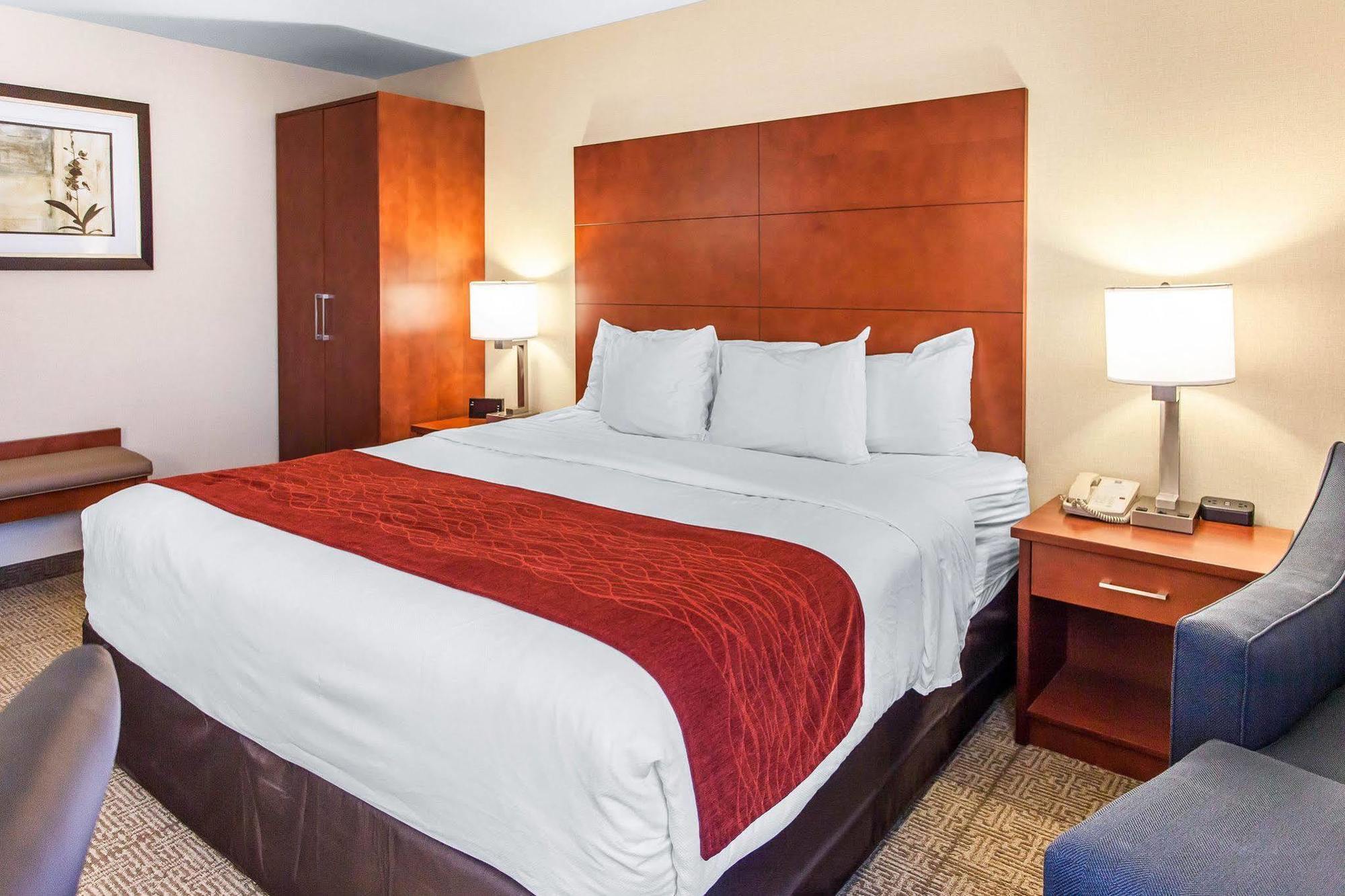 Comfort Inn & Suites Near Fallon Naval Air Station Εξωτερικό φωτογραφία