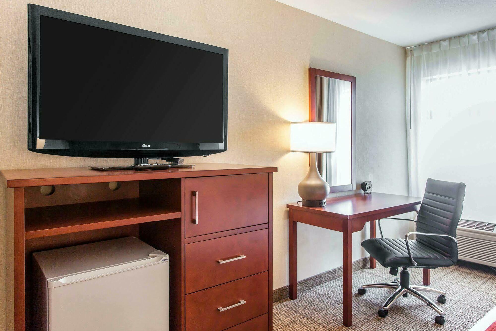 Comfort Inn & Suites Near Fallon Naval Air Station Εξωτερικό φωτογραφία